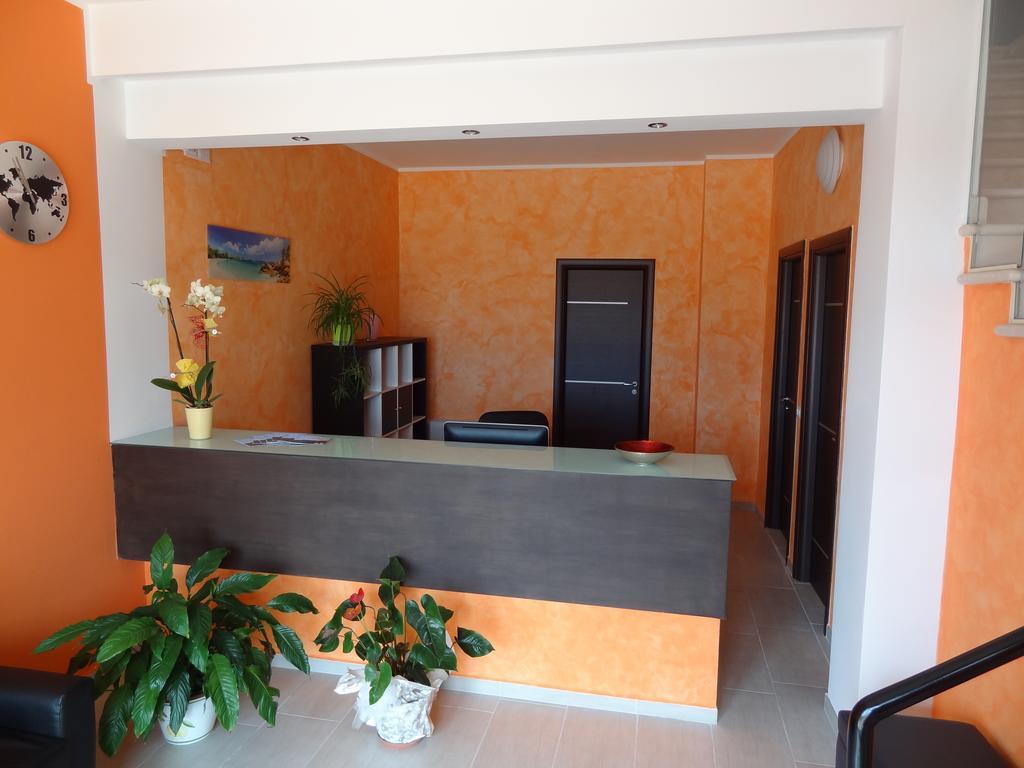 Affittacamere Rooms Di Matteo San Paolo di Iesi Экстерьер фото